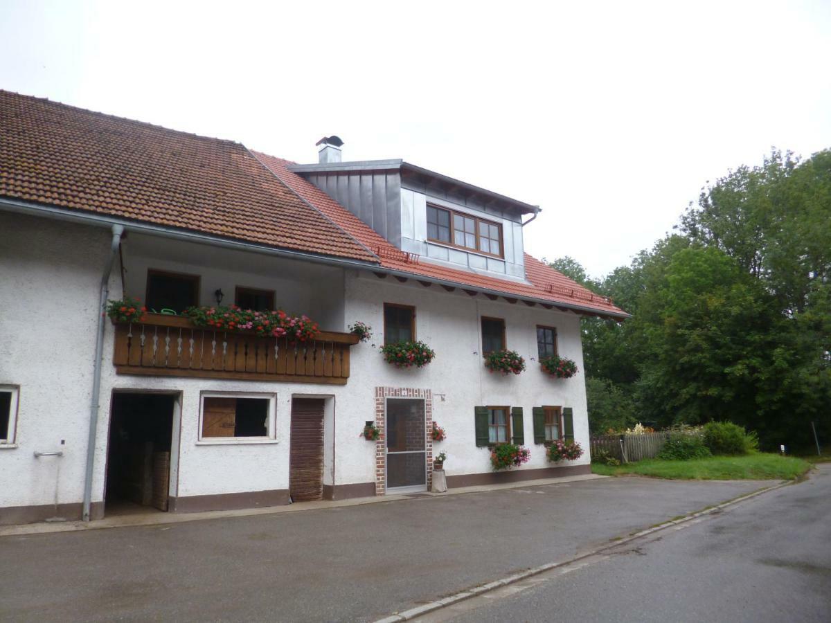 Ferienwohnung Auf Dem Lechsberg Fuchstal エクステリア 写真